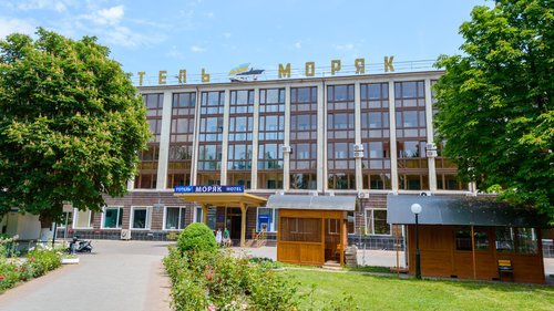 Выйти из убытков: для гостиницы «Моряк» предлагают найти инвестора