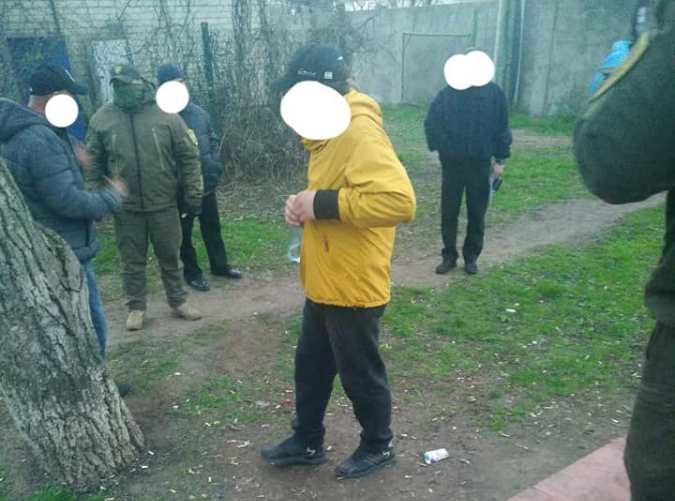 В Черноморске задержали наркоманов