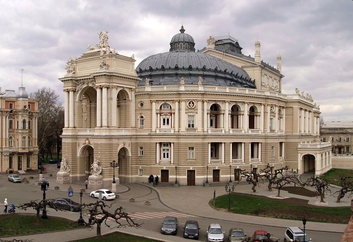 В Оперном театре состоится бесплатный концерт для всех медиков