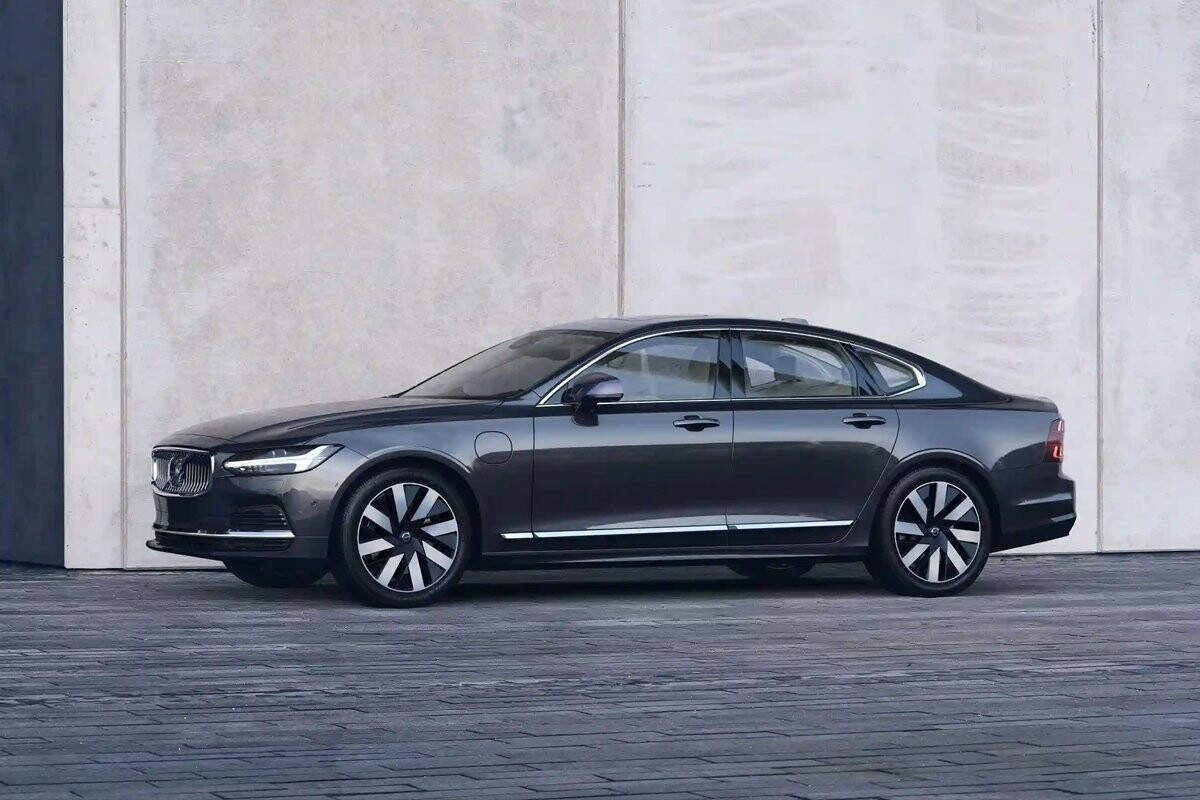 Швидка зарядка Volvo ES90: скільки часу потрібно на заряд Швидка зарядка Volvo ES90: скільки часу потрібно на заряд