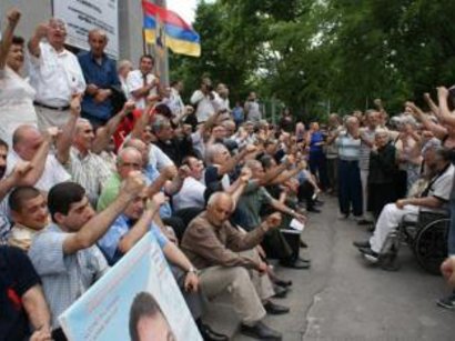 armenia_protest_270713